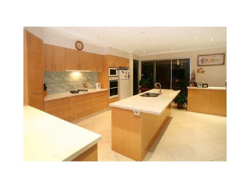 10 Elanora Drive, Burleigh Heads QLD 4220