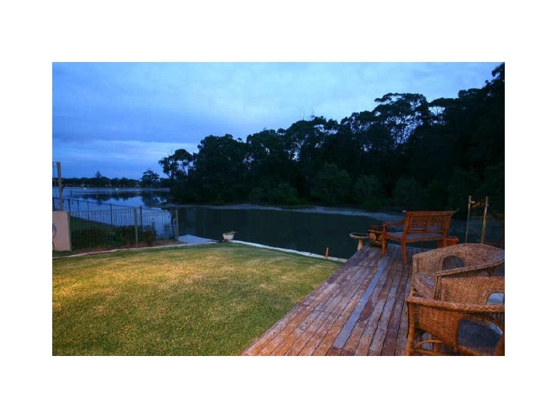 10 Elanora Drive, Burleigh Heads QLD 4220