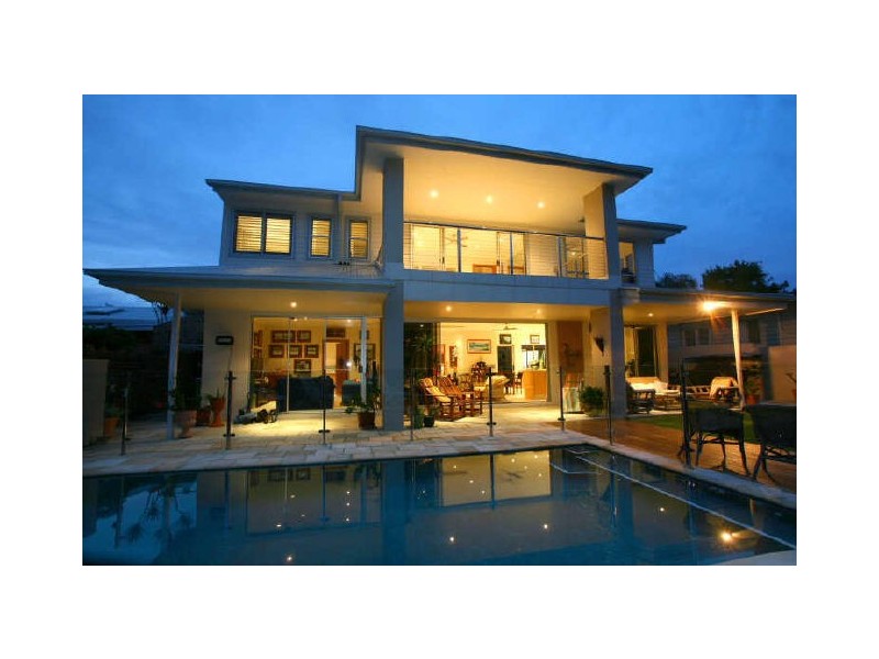 10 Elanora Drive, Burleigh Heads QLD 4220