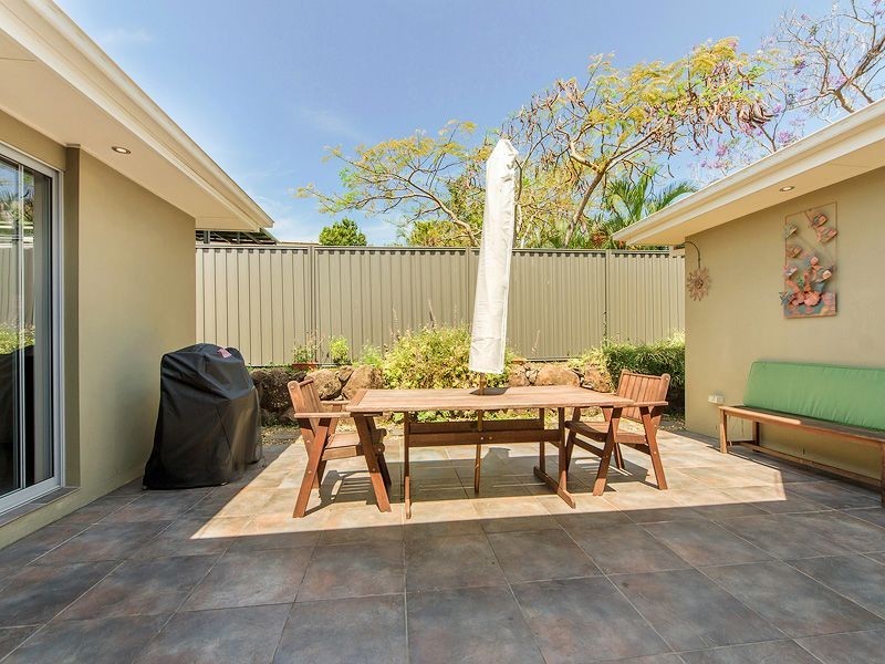 28 Kuranga Avenue, Southport QLD 4215