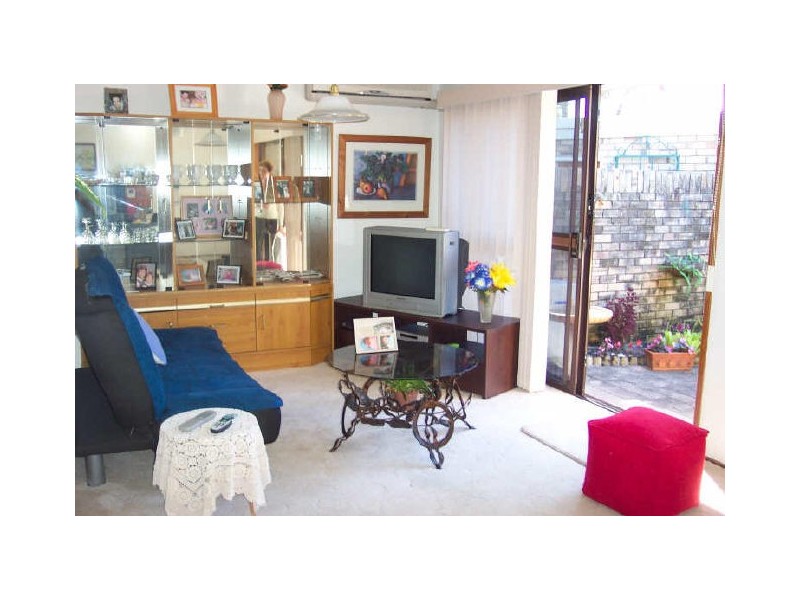 2/26 Dunlin Drive, Burleigh Waters QLD 4220