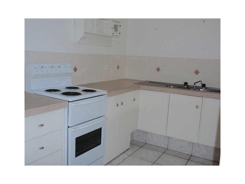 2/26 Dunlin Drive, Burleigh Waters QLD 4220