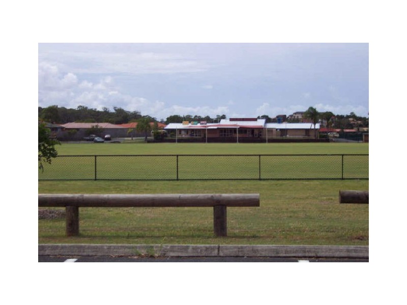 2/26 Dunlin Drive, Burleigh Waters QLD 4220