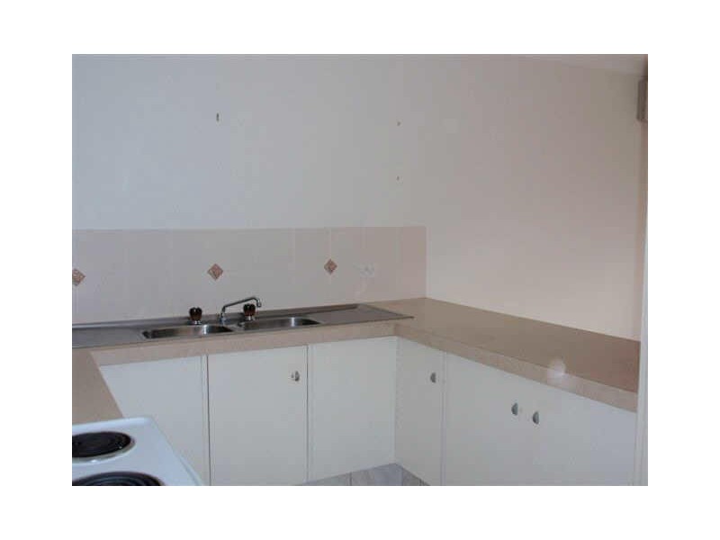 2/26 Dunlin Drive, Burleigh Waters QLD 4220