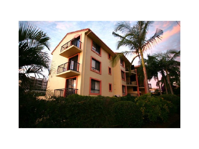9/5 Mountain View Avenue, Miami QLD 4220
