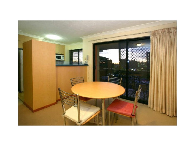 9/5 Mountain View Avenue, Miami QLD 4220