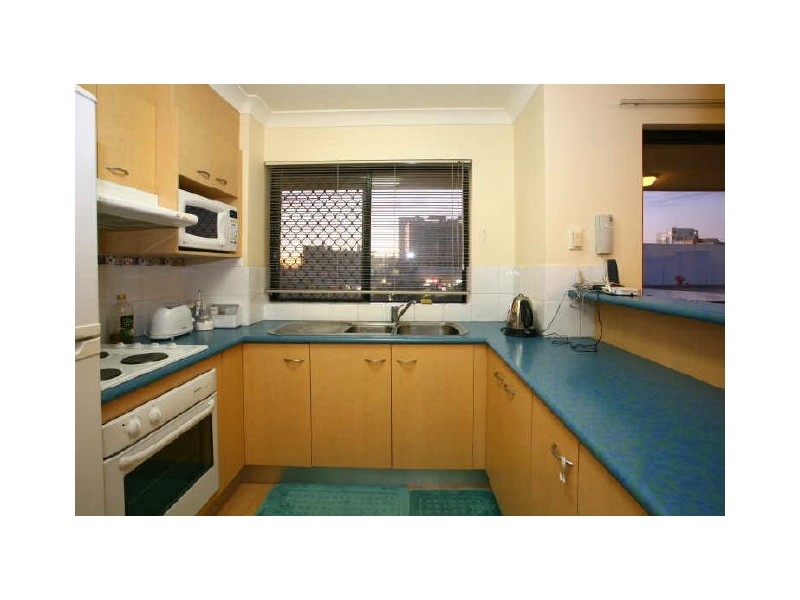 9/5 Mountain View Avenue, Miami QLD 4220
