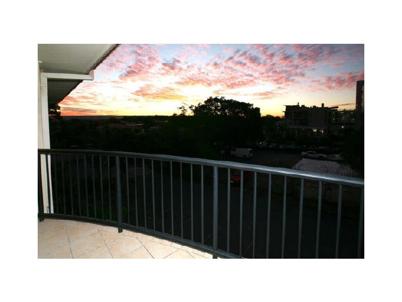 9/5 Mountain View Avenue, Miami QLD 4220