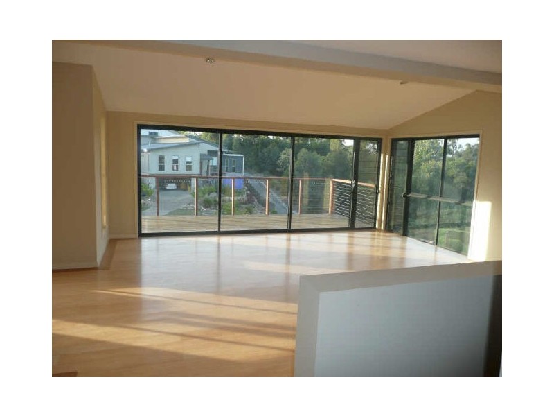 11 Molonglo Close, Reedy Creek QLD 4227