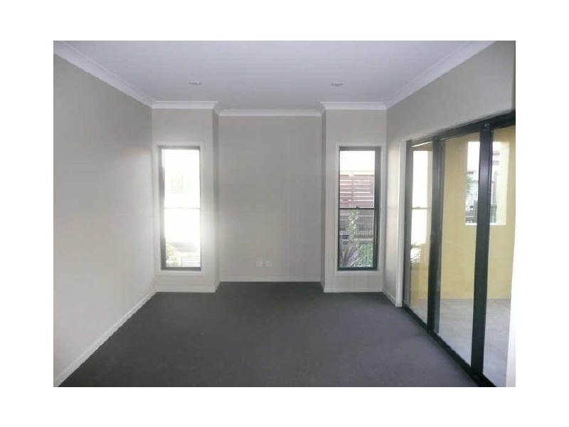 11 Molonglo Close, Reedy Creek QLD 4227