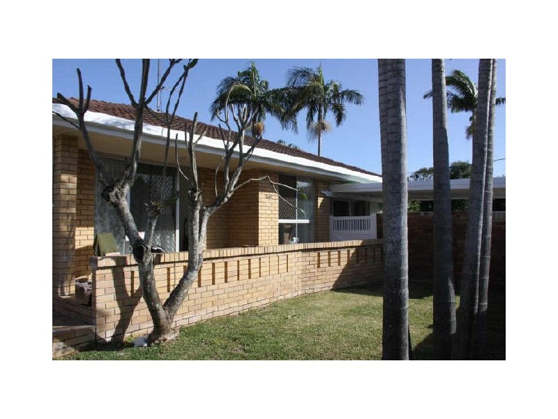 40 Banksia Bwy, Burleigh Waters QLD 4220