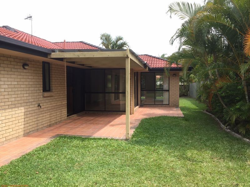 16 Balmain Street, Varsity Lakes QLD 4227