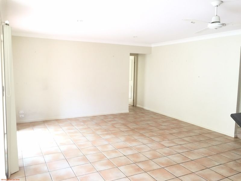 16 Balmain Street, Varsity Lakes QLD 4227