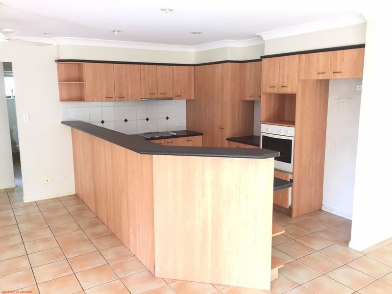 16 Balmain Street, Varsity Lakes QLD 4227