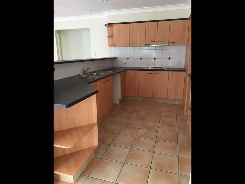 16 Balmain Street, Varsity Lakes QLD 4227
