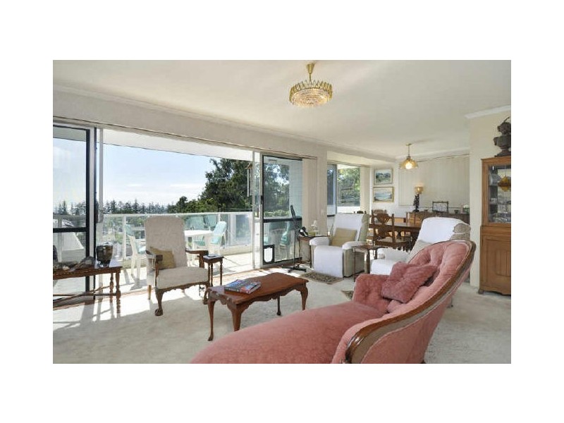 3/1 Hill Avenue, Burleigh Heads QLD 4220