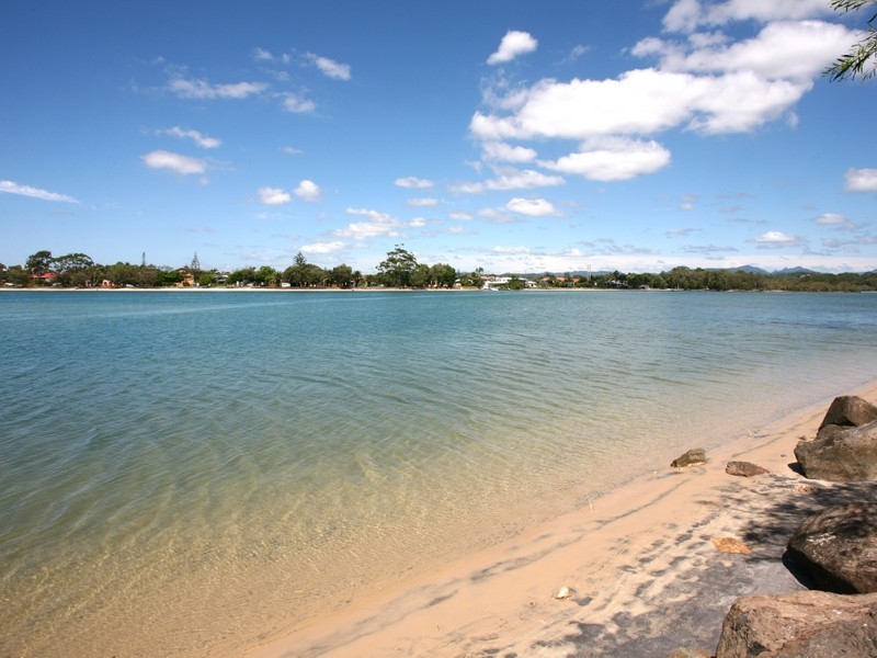 3 Bullimah Av, Burleigh Heads QLD 4220