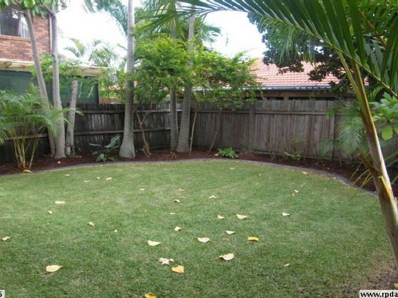 4/8 Cotinga Crescent, Burleigh Waters QLD 4220