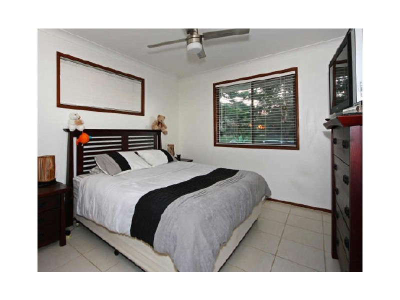 5 Omao Av, Burleigh Waters QLD 4220