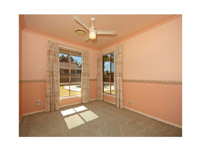 11 Silvabank Drive, Varsity Lakes QLD 4227