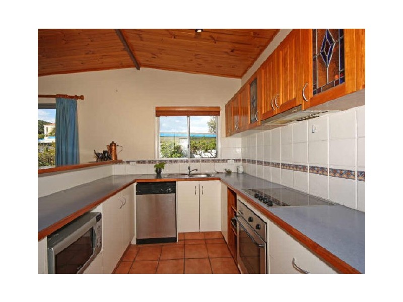 22 Djerral Avenue, Burleigh Heads QLD 4220