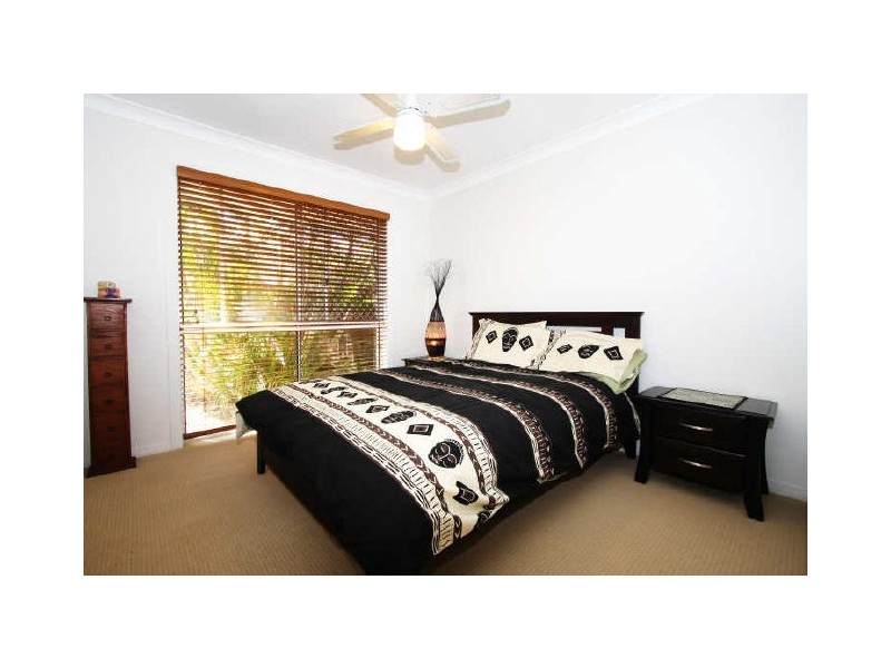 5 Narrogin Place, Burleigh Waters QLD 4220