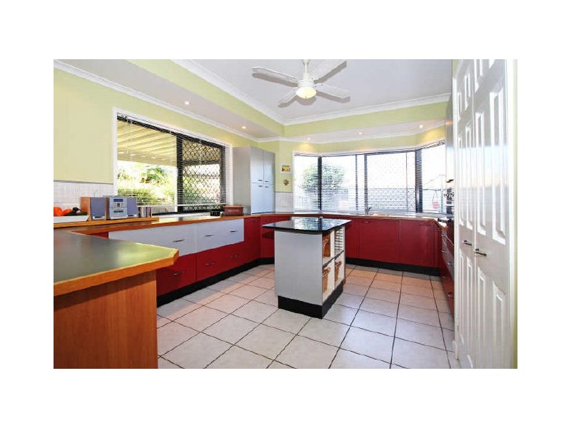 24 Beaconsfield Drive, Burleigh Waters QLD 4220