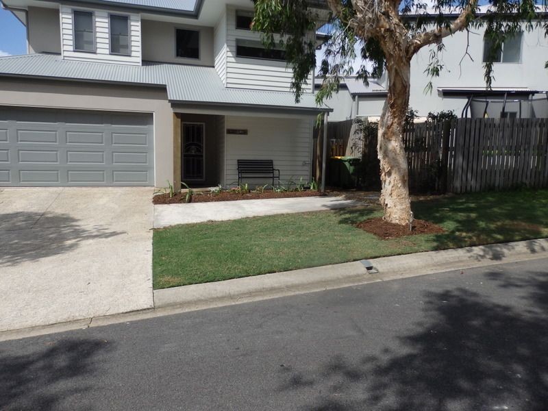 1B Ferndahl, Varsity Lakes QLD 4227