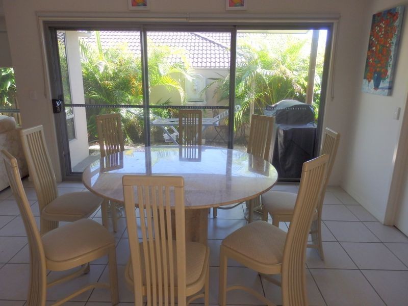 1B Ferndahl, Varsity Lakes QLD 4227
