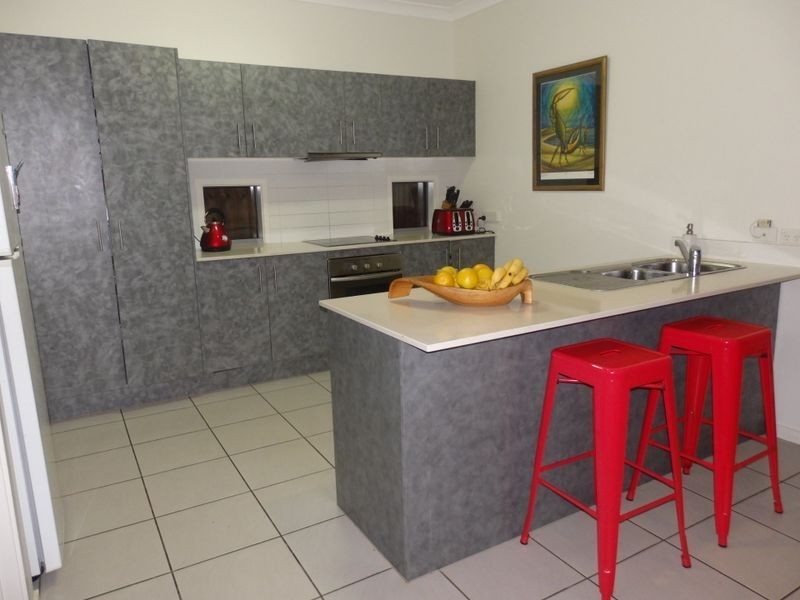 1B Ferndahl, Varsity Lakes QLD 4227