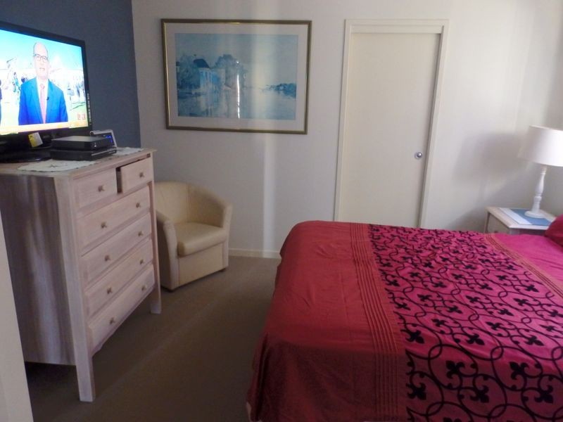 1B Ferndahl, Varsity Lakes QLD 4227