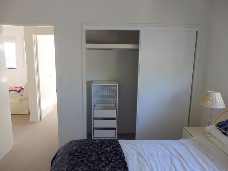 1B Ferndahl, Varsity Lakes QLD 4227