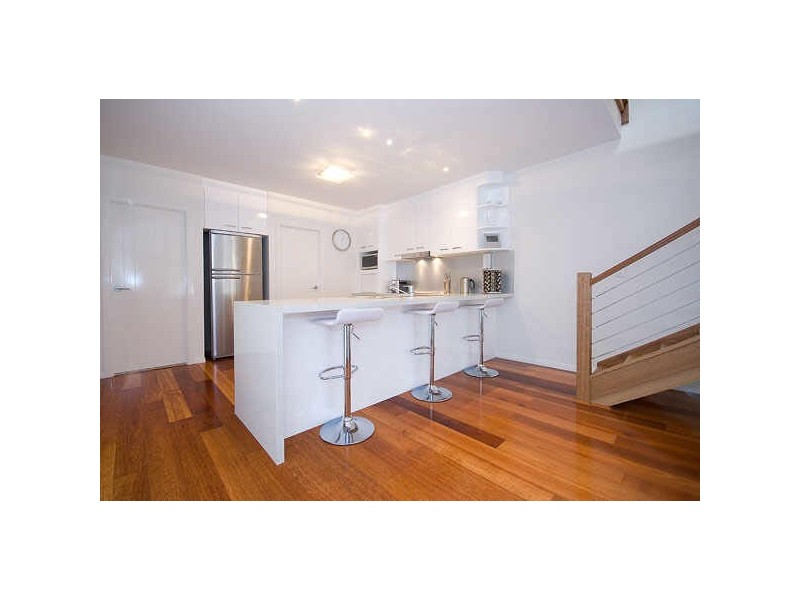 1/2057 Gold Coast Hwy, Miami QLD 4220