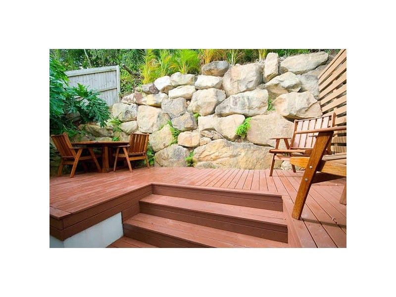 1/2057 Gold Coast Hwy, Miami QLD 4220