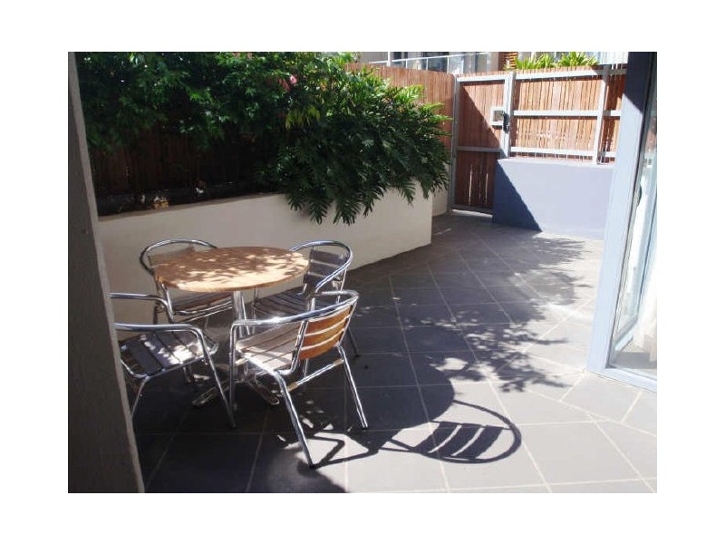 1022/1 Ocean Street, Burleigh Heads QLD 4220