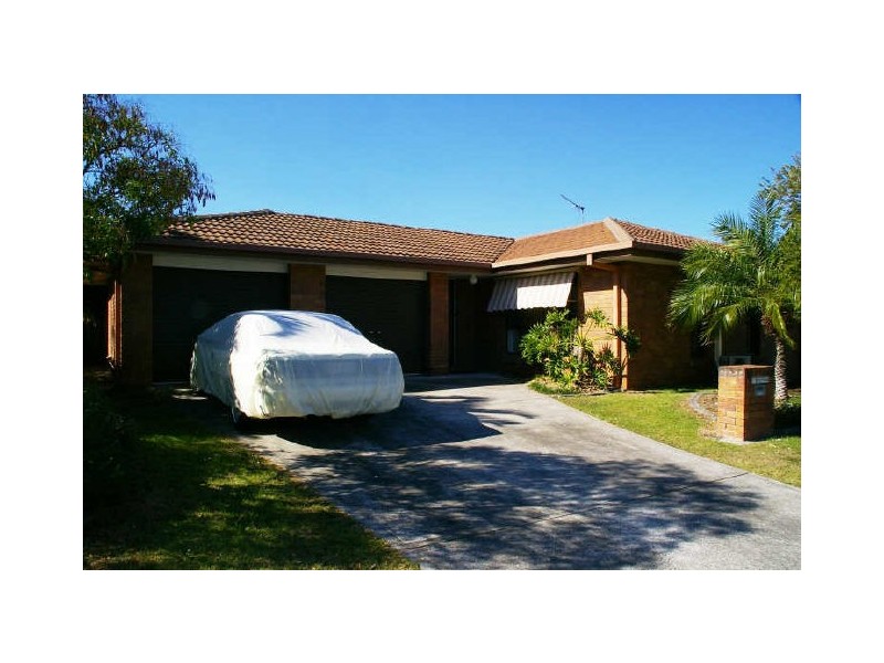 11 Seafoam Close, Varsity Lakes QLD 4227