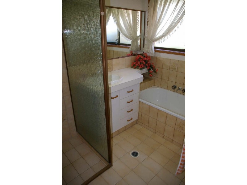 20 Coachwood Court, Burleigh Waters QLD 4220