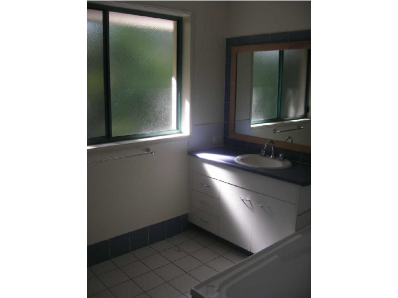 18/2 Pappas Way, Carrara QLD 4211