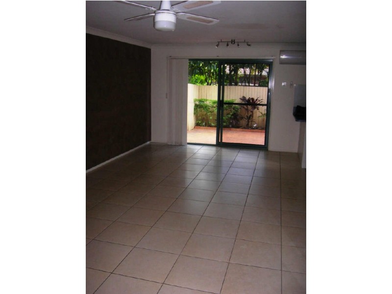 18/2 Pappas Way, Carrara QLD 4211