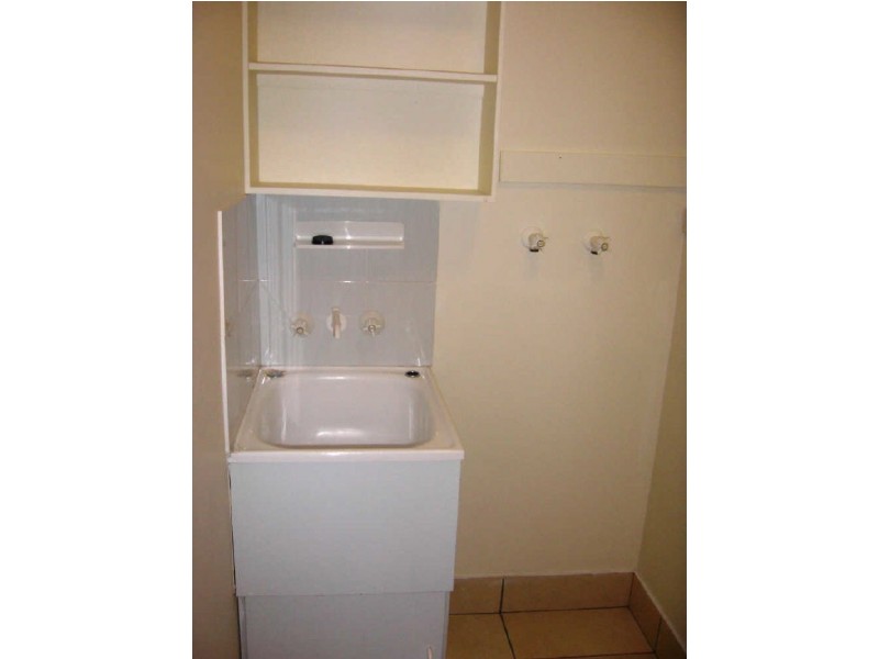 18/2 Pappas Way, Carrara QLD 4211