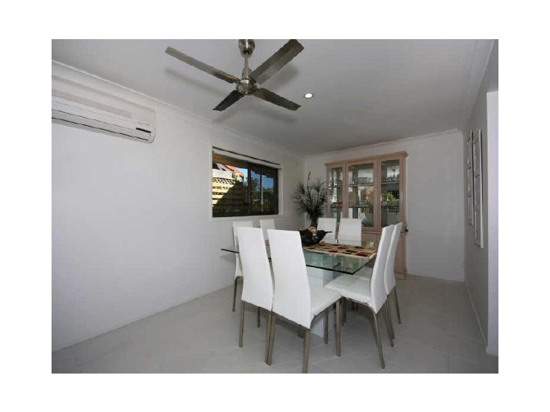 3 Omao Avenue, Burleigh Waters QLD 4220