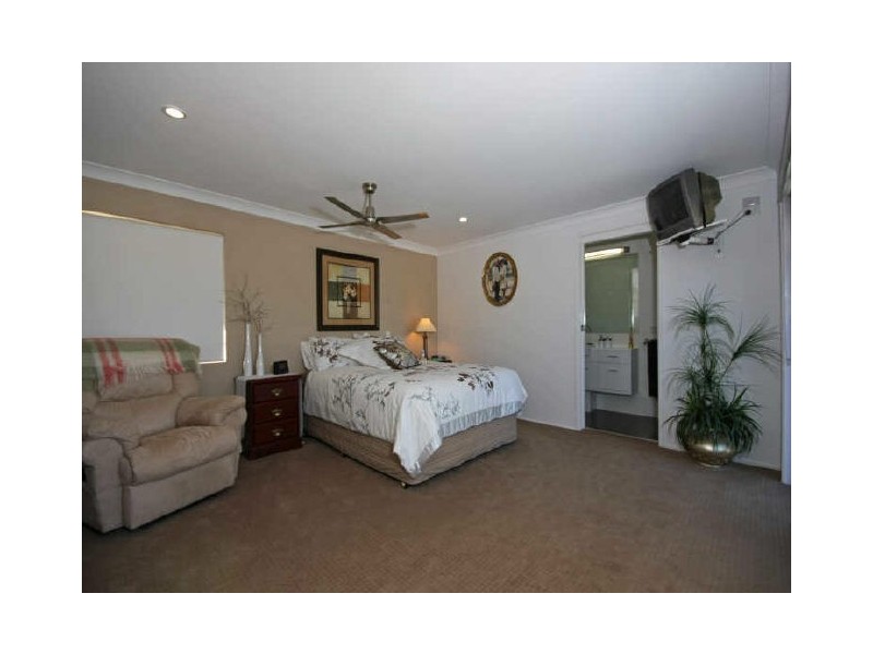 3 Omao Avenue, Burleigh Waters QLD 4220