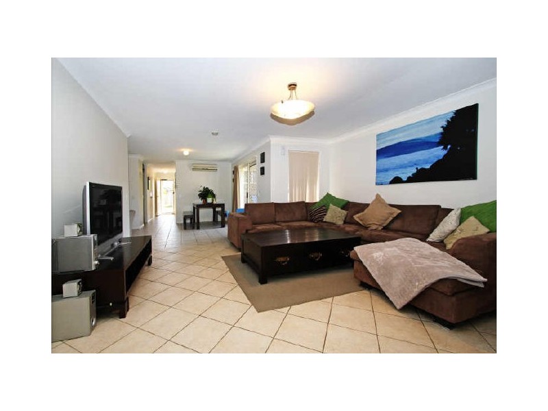 7 Pristine Court, Varsity Lakes QLD 4227