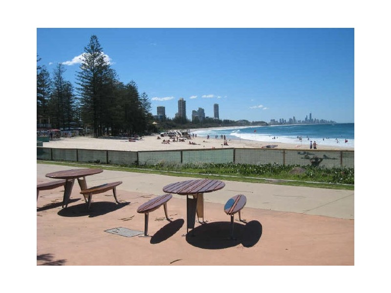 116 Burleigh St, Burleigh Waters QLD 4220