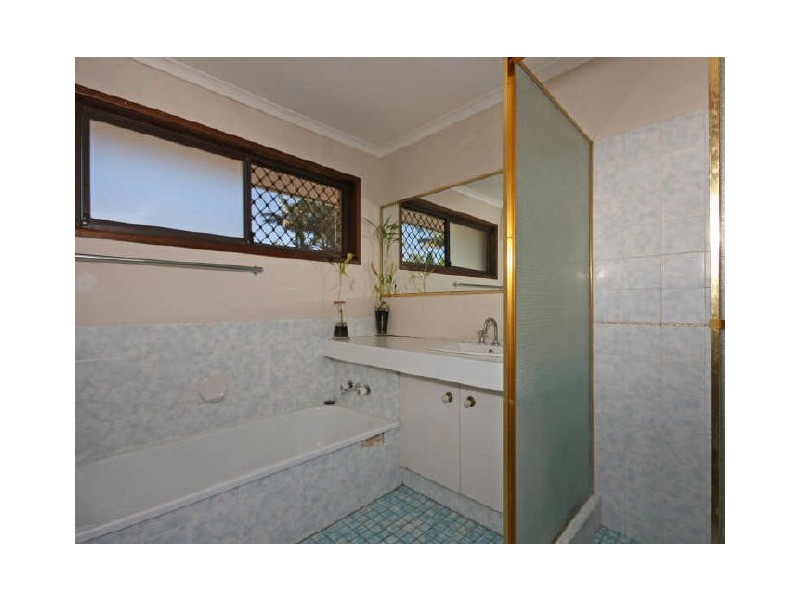 116 Burleigh St, Burleigh Waters QLD 4220