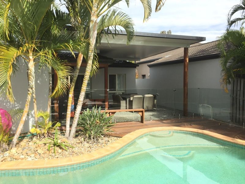 13 Gardendale Crescent, Burleigh Waters QLD 4220