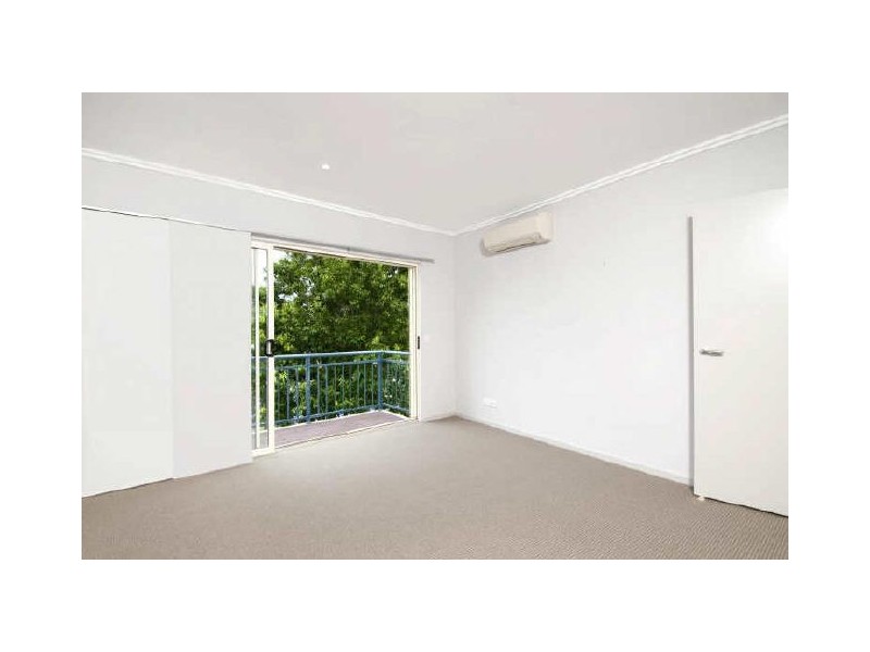 30 Moores Crescent, Varsity Lakes QLD 4227