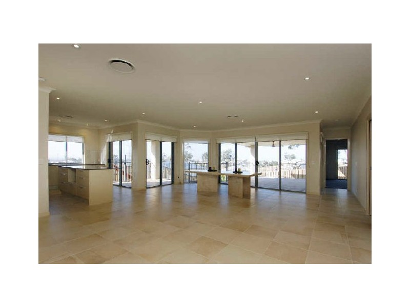 38 Worchester Tce, Reedy Creek QLD 4227