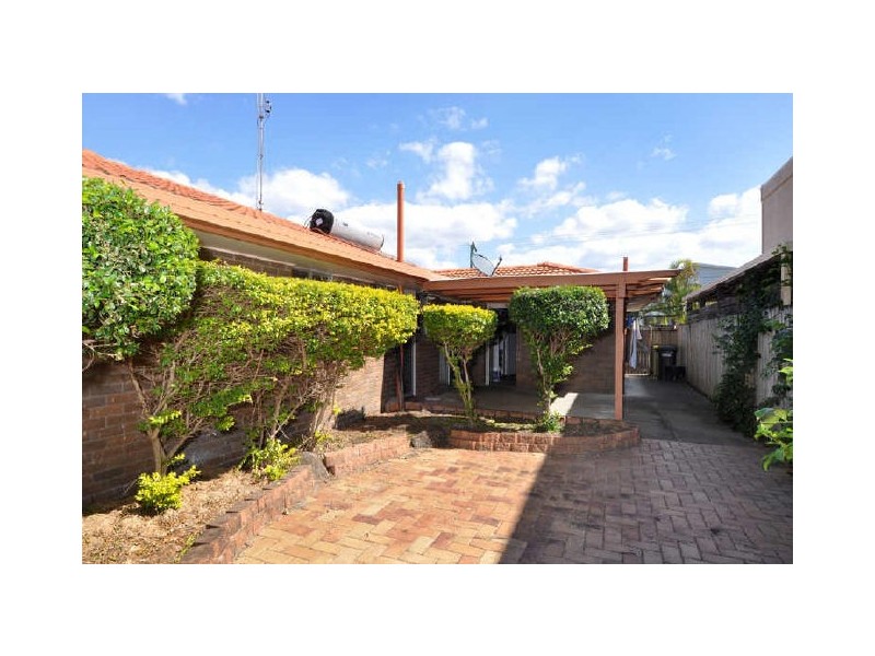 1 Joy Avenue, Burleigh Waters QLD 4220