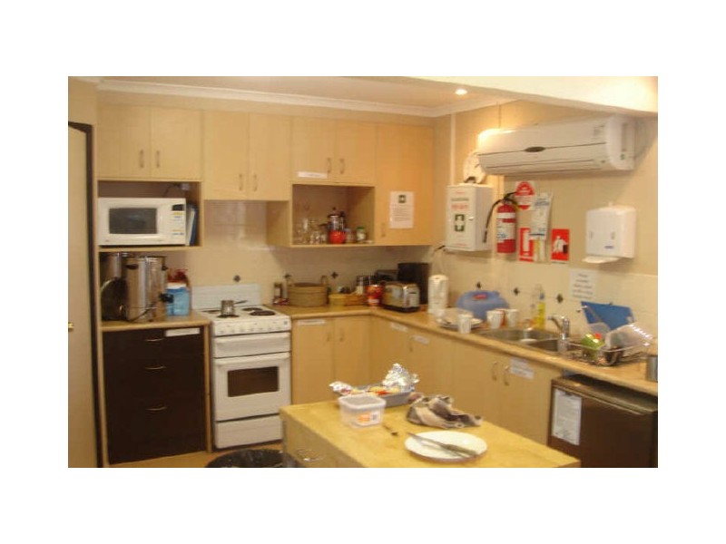 1/11 Crown Court, Varsity Lakes QLD 4227